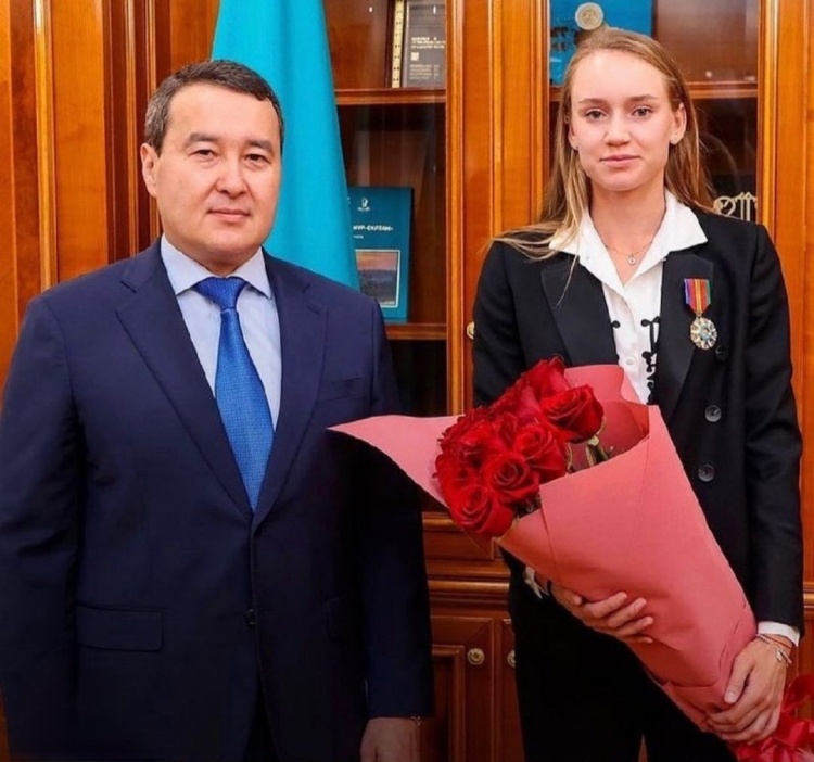 还仰仗团队 还仰仗团队